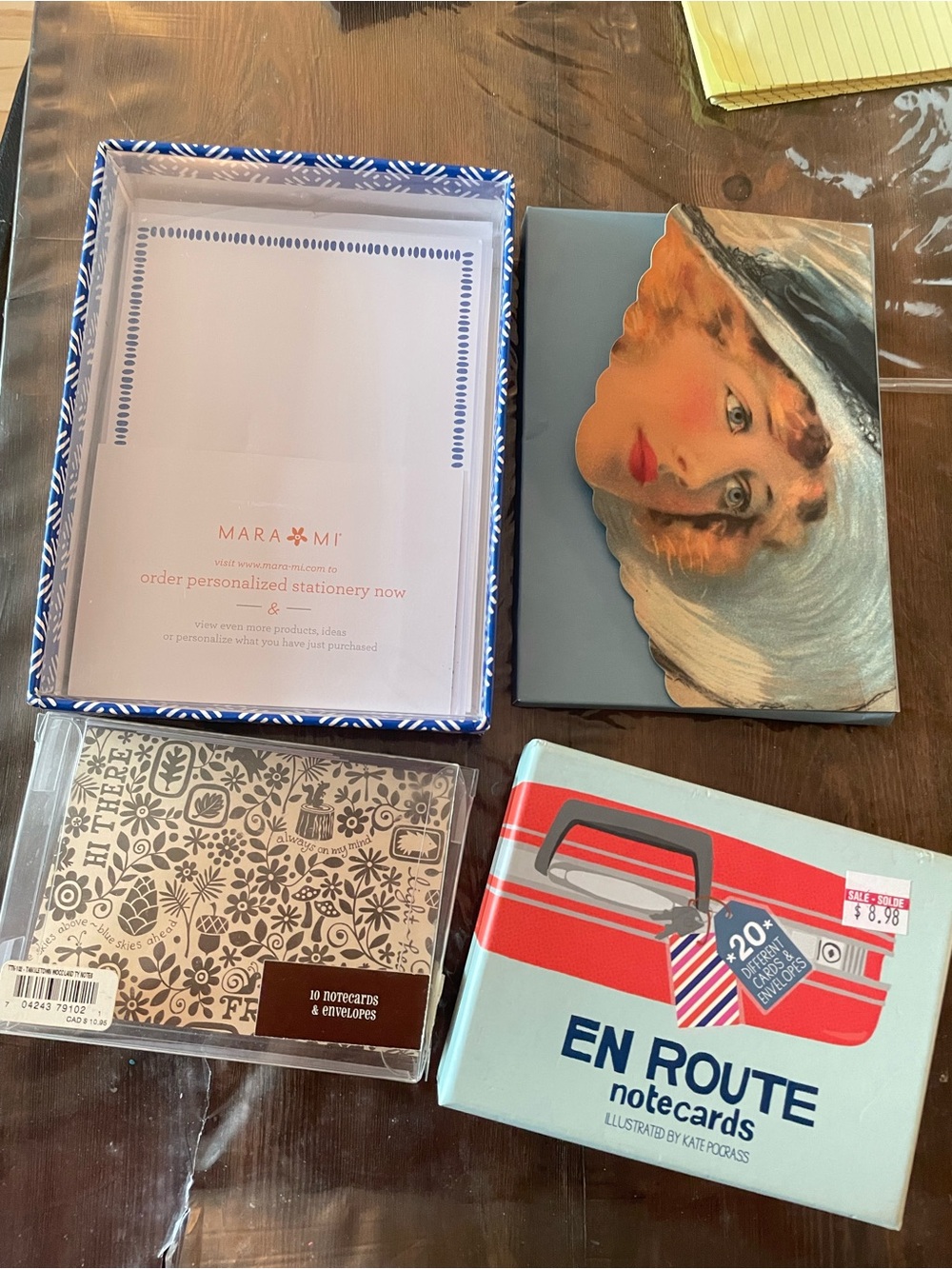 Stationery Set: Assorted notecards + envelopes ✉️